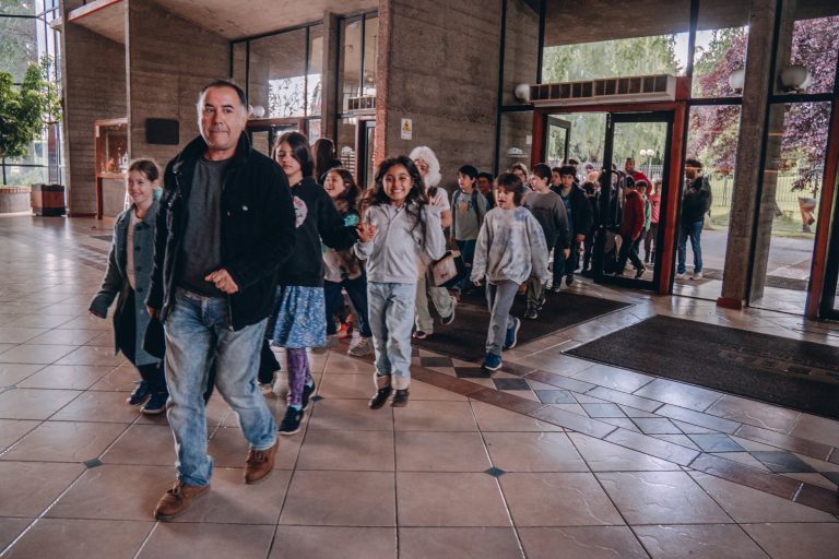 Más de 700 estudiantes de La Araucanía disfrutaron del último concierto educacional del año de la Orquesta Filarmónica de Temuco